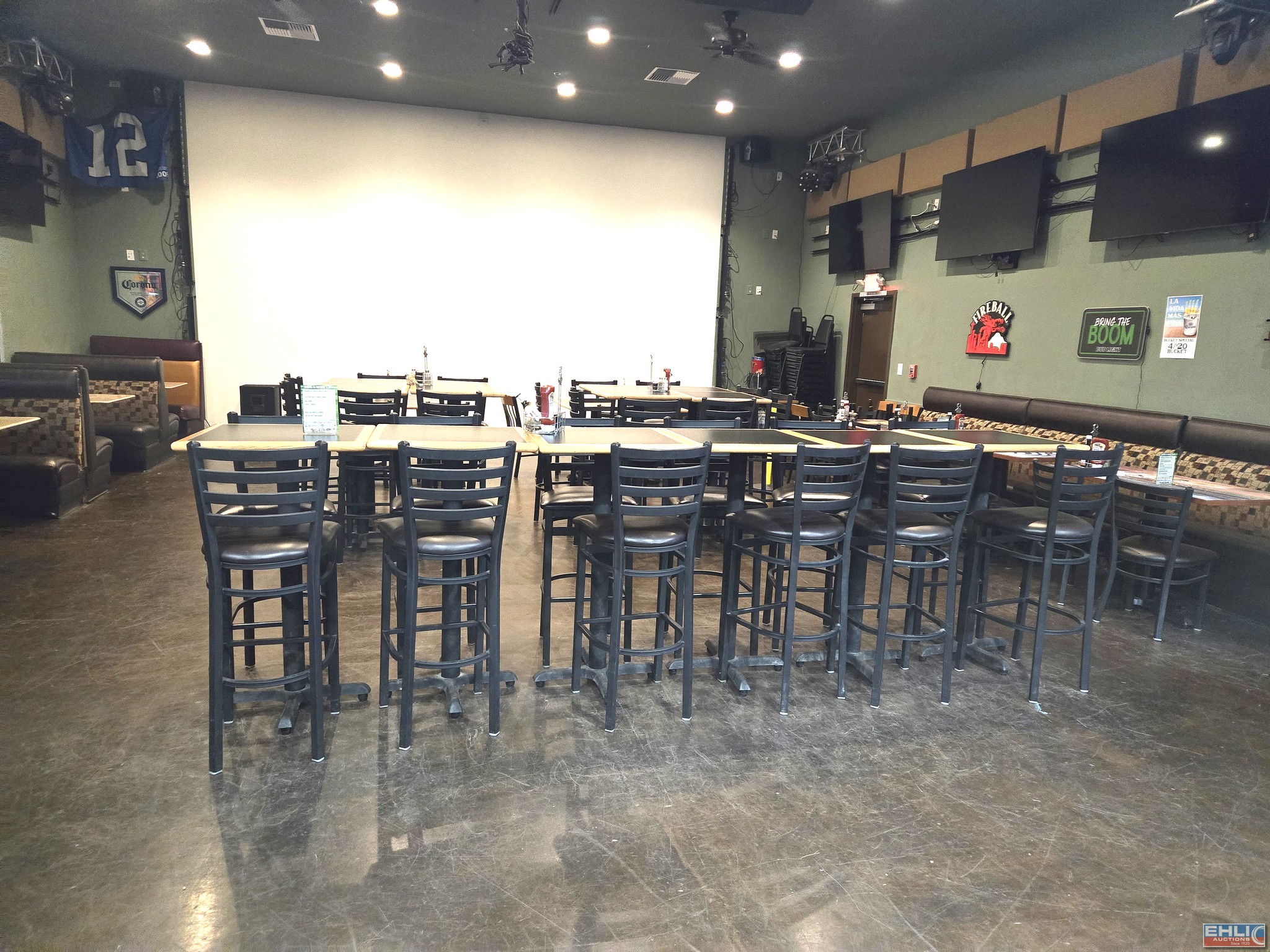 Everybodys American Cookhouse & Sports Theater - Port Orchard
